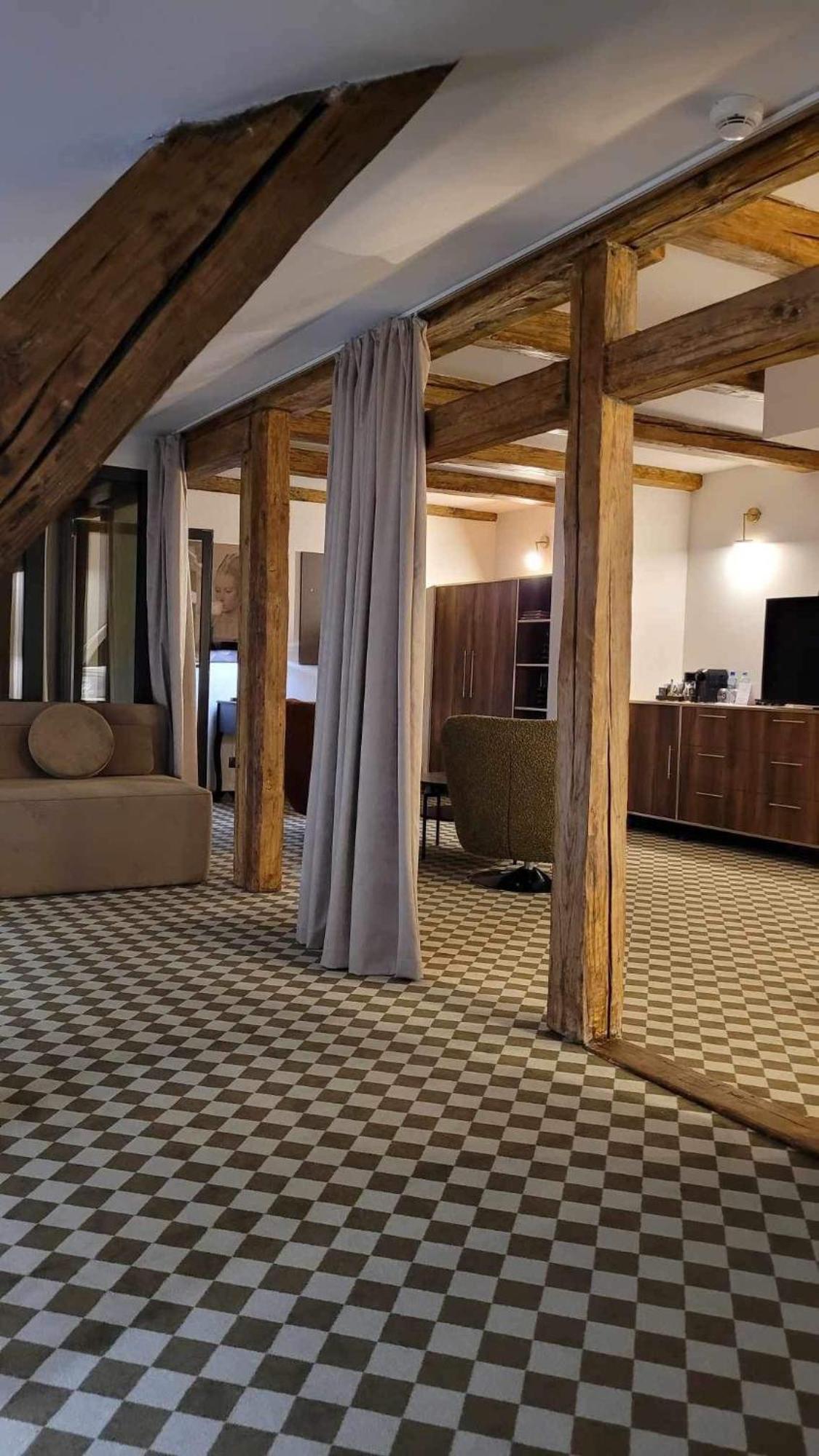 Hotel Pietryna Lodz  Luaran gambar